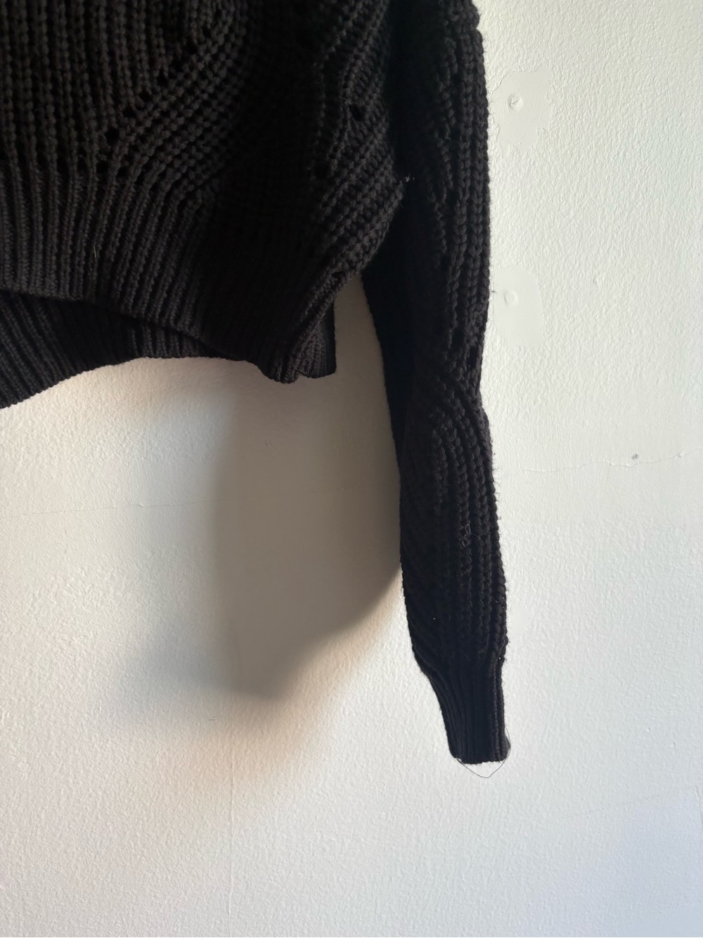Aritzia Wilfred Sz M Goulaine Black Merino Wool Crop Sweater - Picture 5 of 9